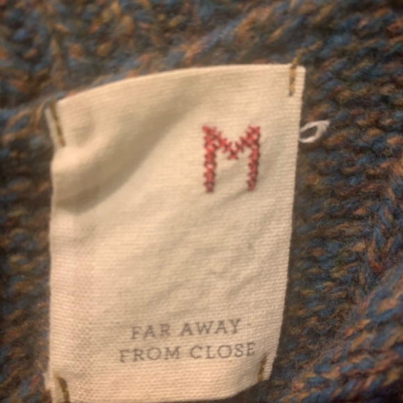 Anthro Far Away from Close Chunky Sweater • size M - Picture 3 of 4